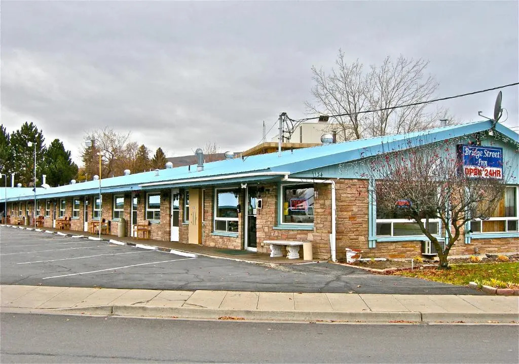 Bridge Street Inn