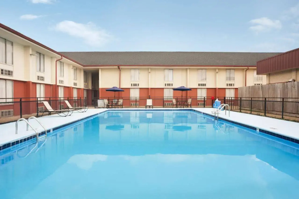 Quality Inn Little Rock on I-30 Near Littlerock airport
