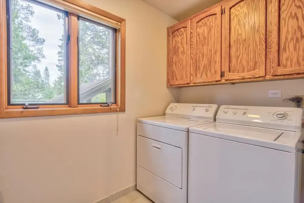 2 Tan Oak-Hot Tub-3BR/2BA