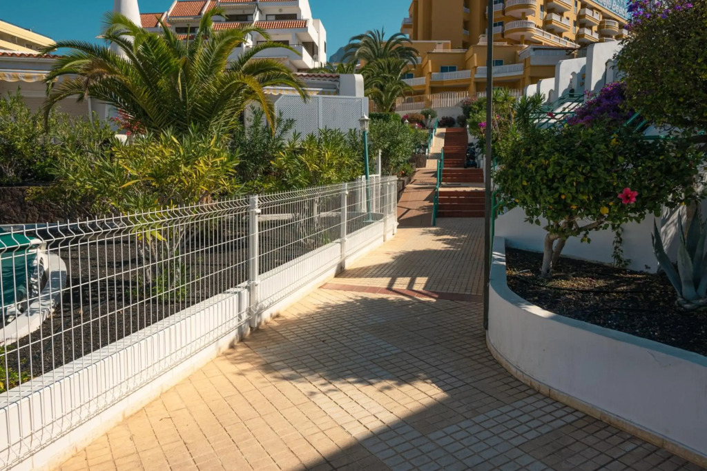 Las Carabelas 8, next to the Sea and all Amenities