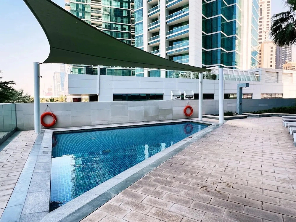 Live the Vibe Upgraded 2BR JBR Coastal Living