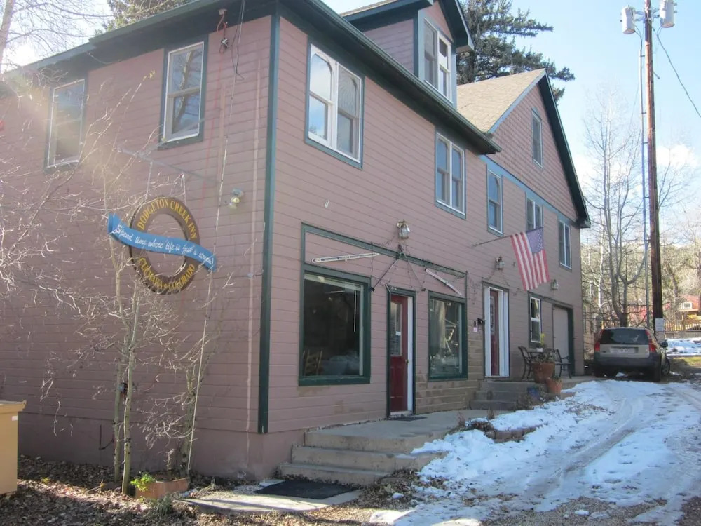 Dodgeton Creek Inn