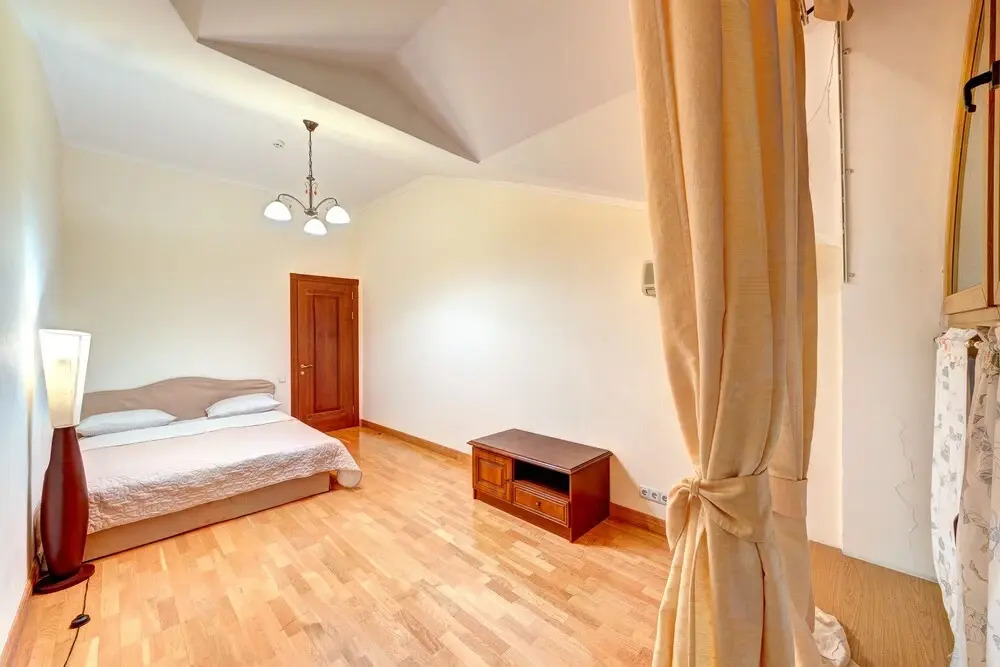 LUX Apartments Shelkovichnaya