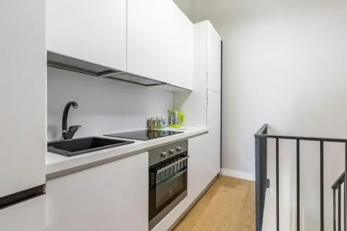 Modern Apt 300Mt From Milano Central Station!