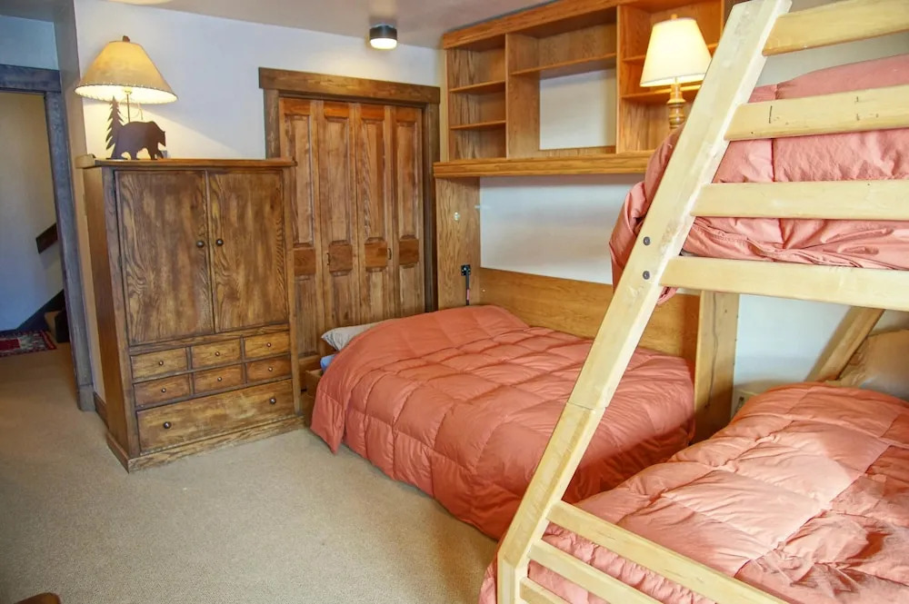 Storm Meadows Club 30 - 3 Br Townhouse