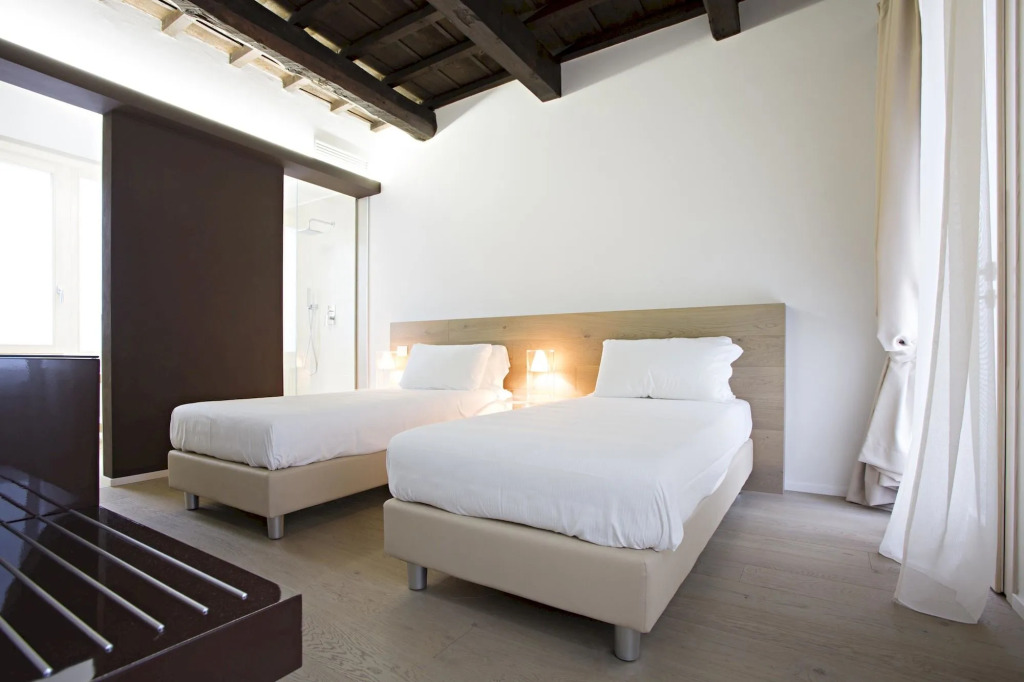 Borgoleoni 18 - Room and Breakfast