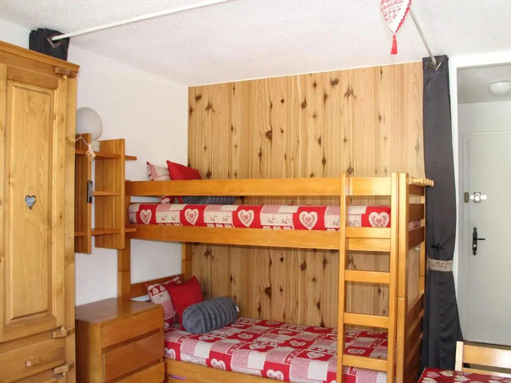 Appartement Lanslevillard, 1 pièce, 2 personnes - FR-1-508-235