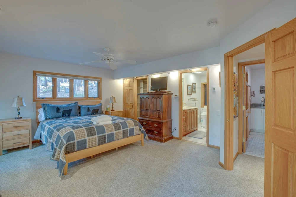 Close to Trails: Family-friendly Stateline Home!
