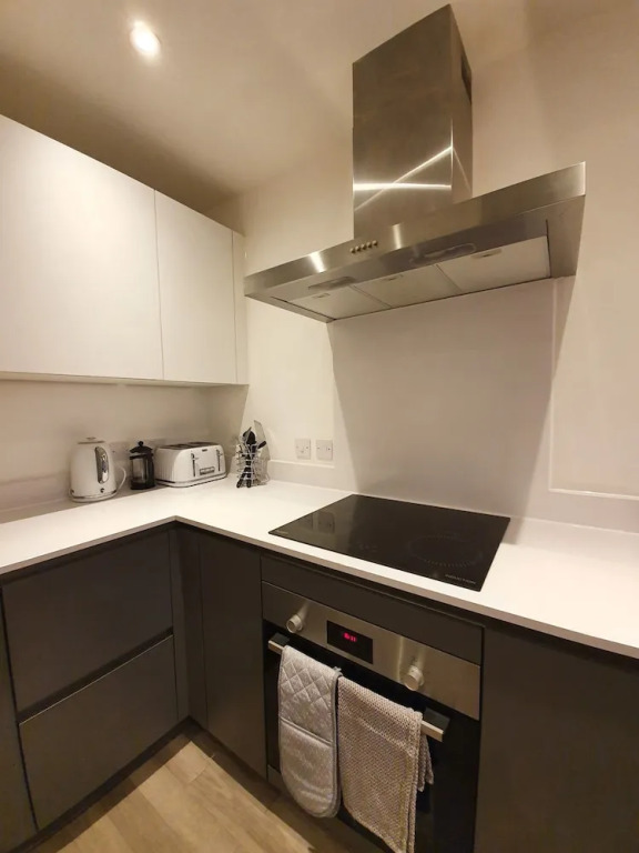 Stylish 2-bed Apartment in Manchester City Center