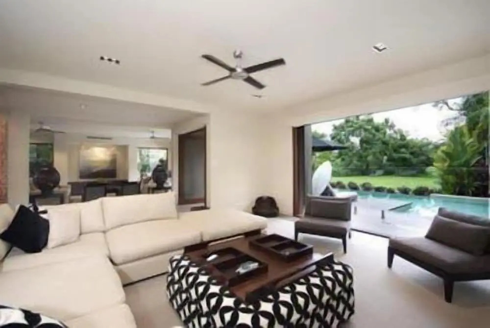 26 Beachfront Mirage