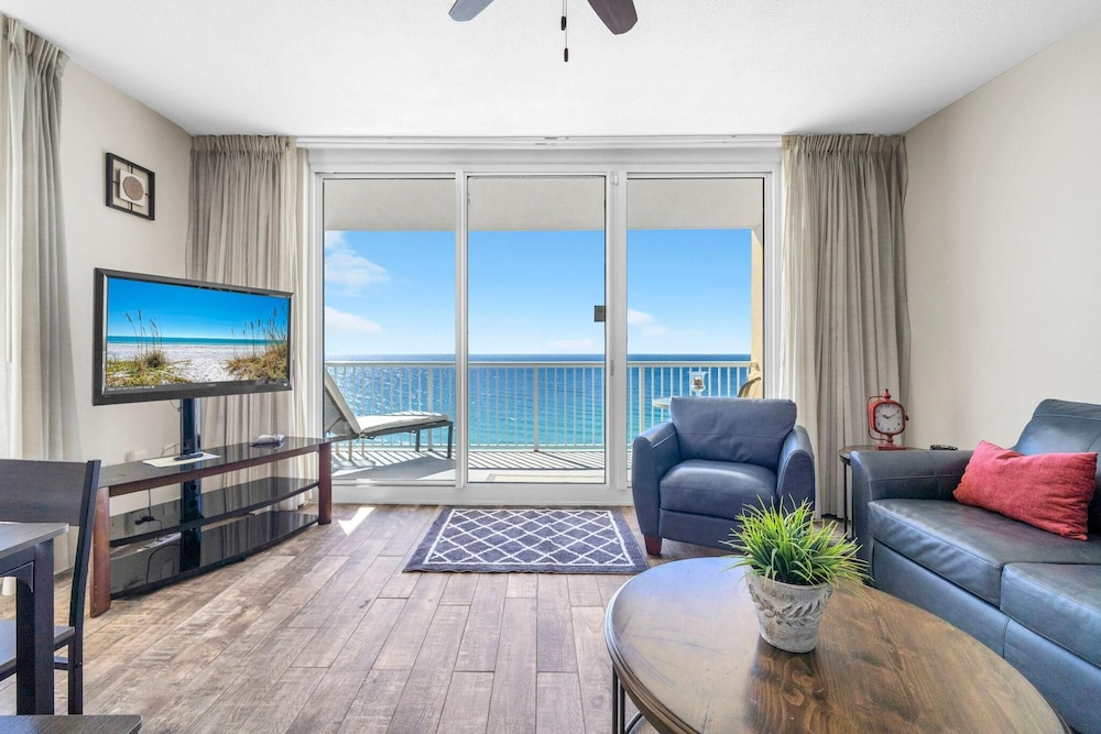 Majestic Beach Towers 1-1415