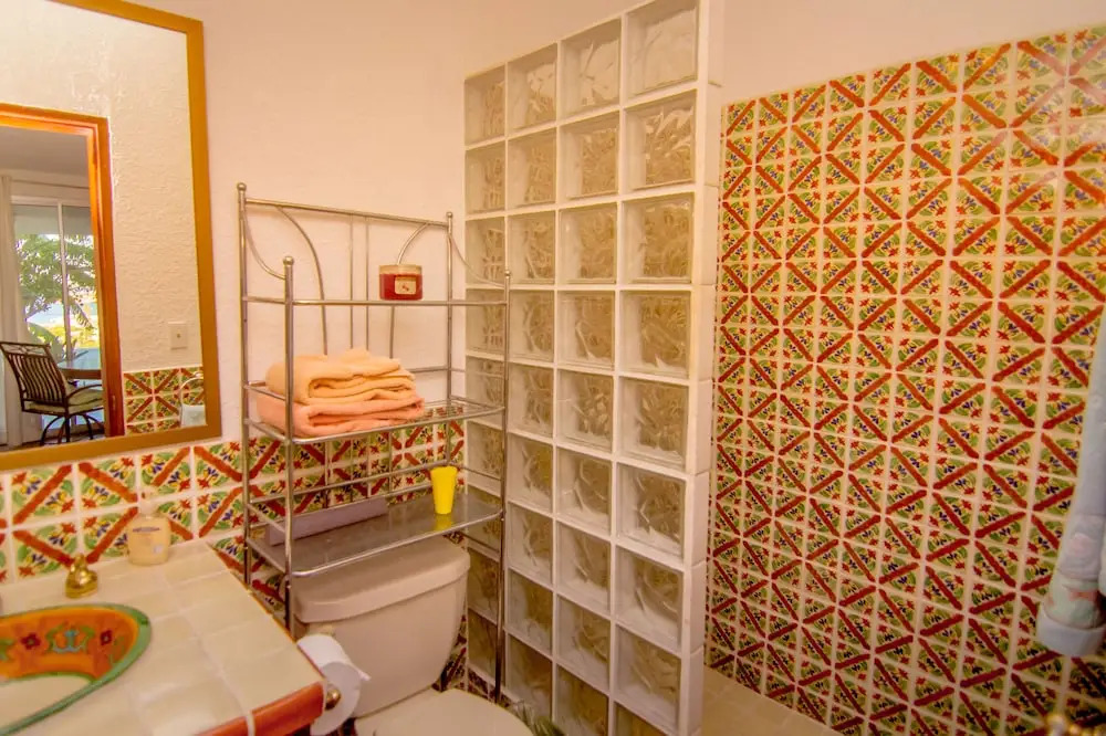 Caracol Peninsula 320 - 3 Br apts