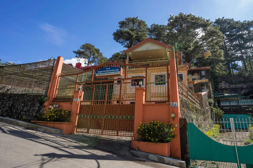 OYO 748 Baguio Transient Dot Com