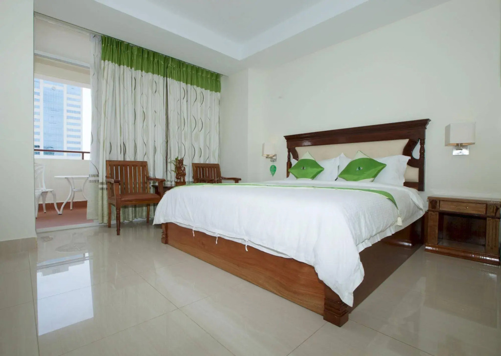 Green Palace Hotel
