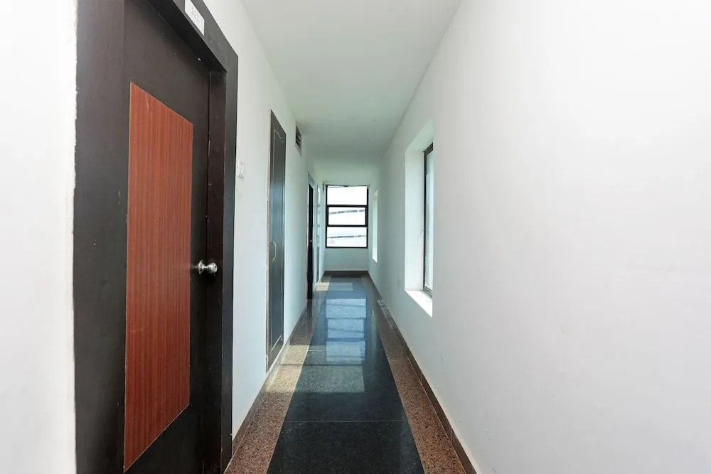 OYO 13891 Hotel Shayon Residency