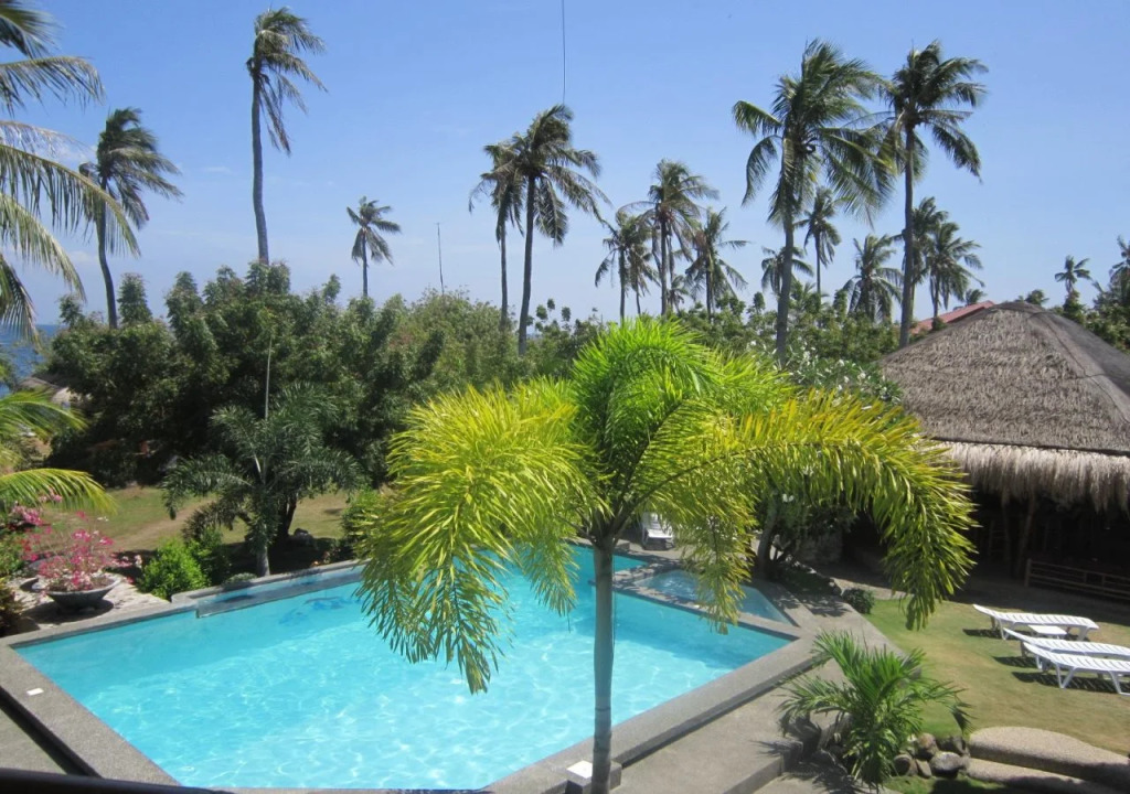Liquid Dive Resort