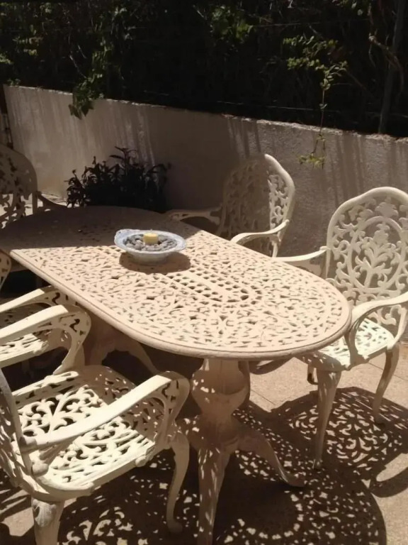 Zhimbad B&B by the sea