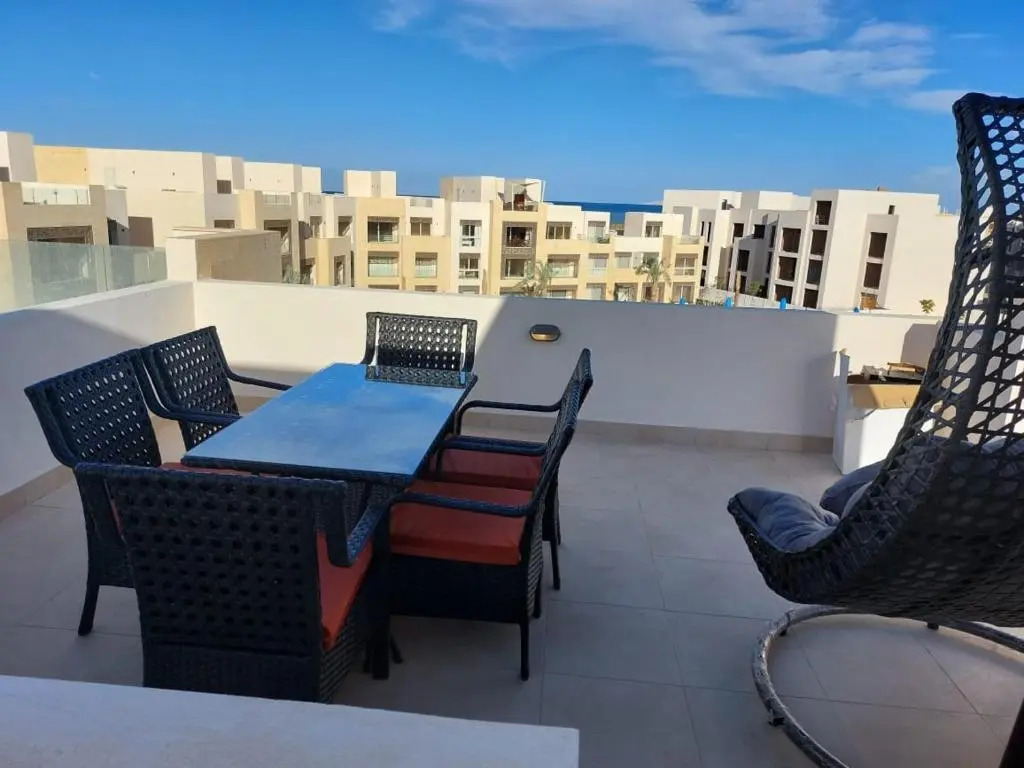 MCJ Luxury 2 Bedrooms Apartment