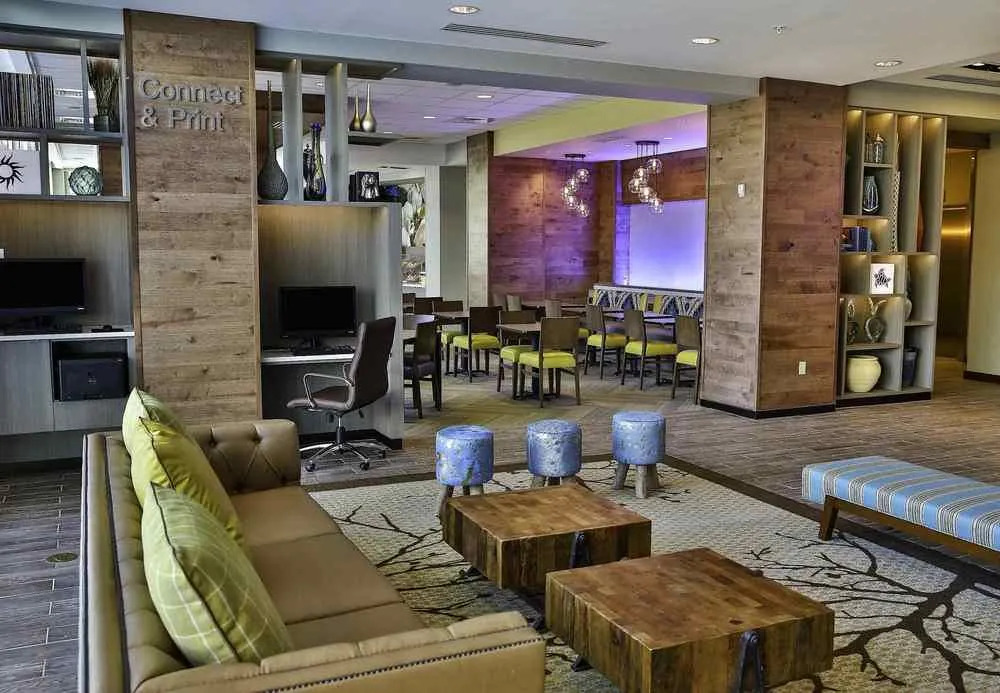 Fairfield Inn & Suites Savannah Midtown