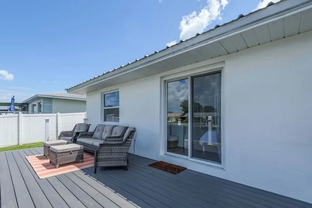 Updated Waterfront Condo in Apollo Beach 1572