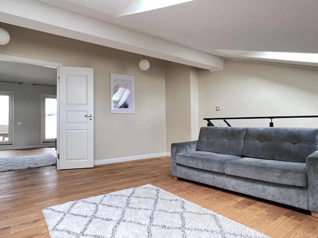 Luxury 2-floor apartment with sauna and balcony