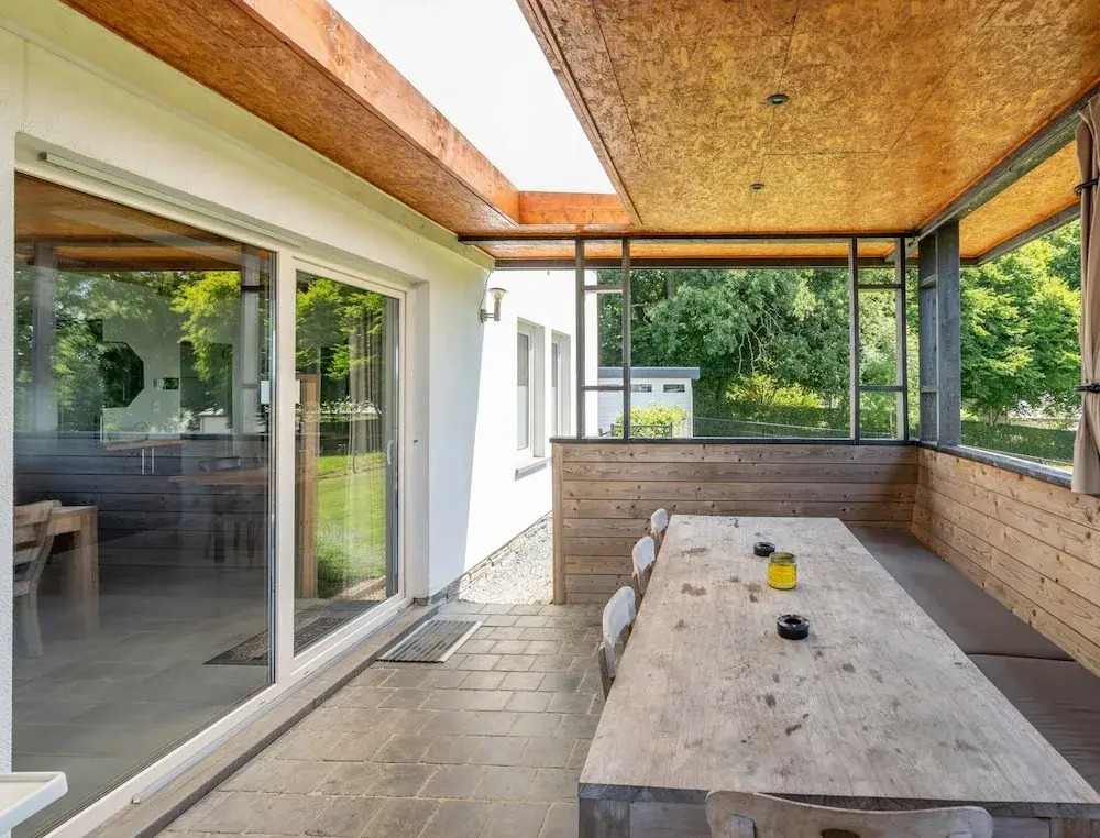 Beautiful, Luxury Home with Sauna, Hot Tub, Private Bathrooms