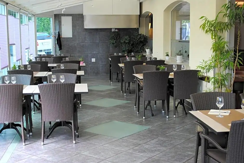 Motel - Hôtel La Poularde