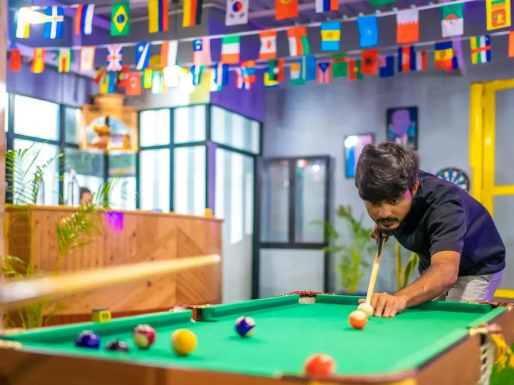 The Hosteller Mussoorie, Mall Road