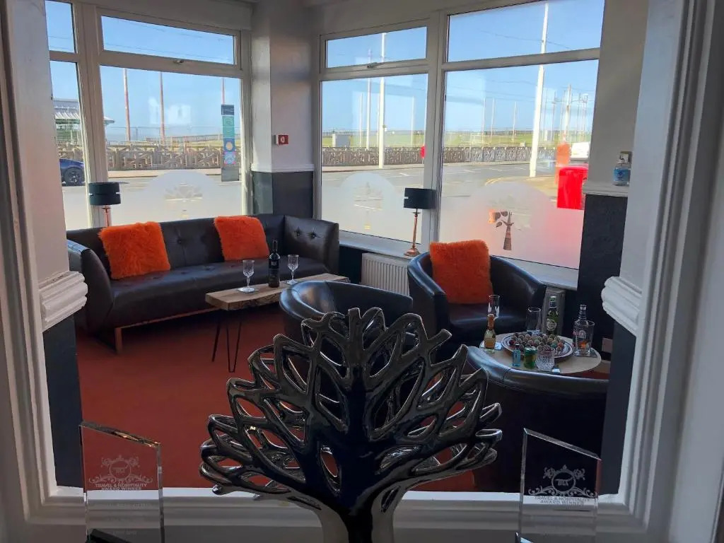 The Fossil Tree Hotel