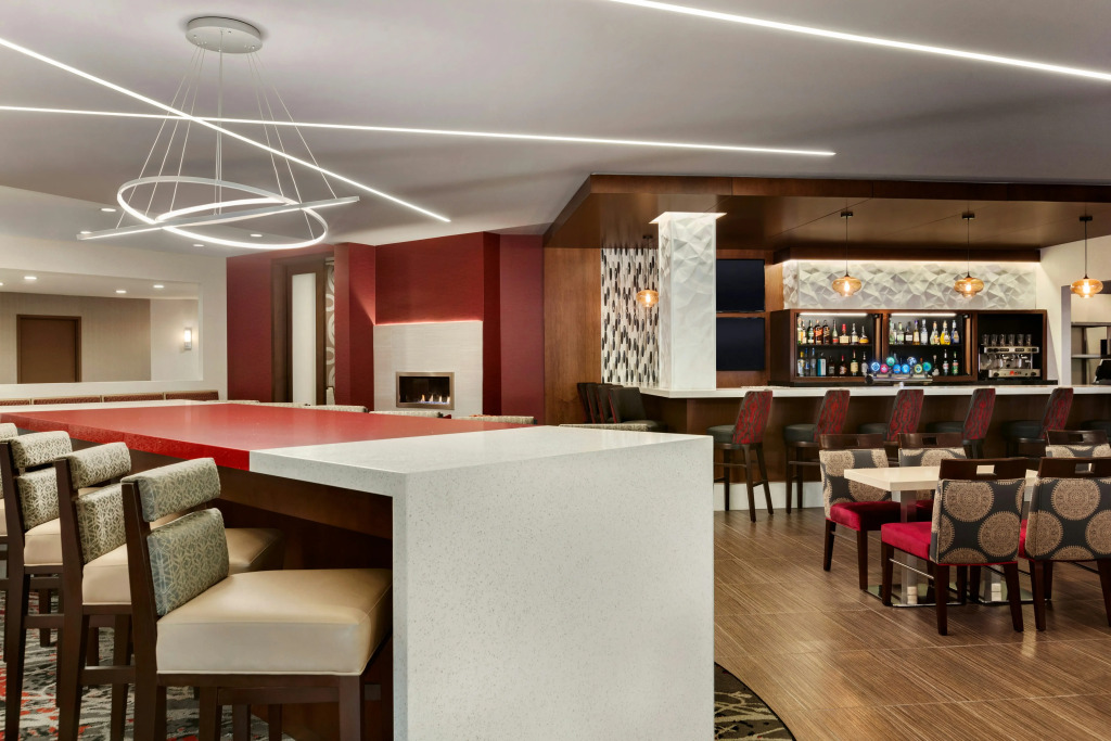 DoubleTree by Hilton Hotel Toronto Airport West
