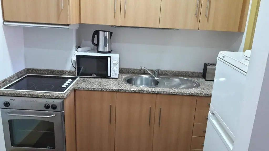 4-As Center Apartments