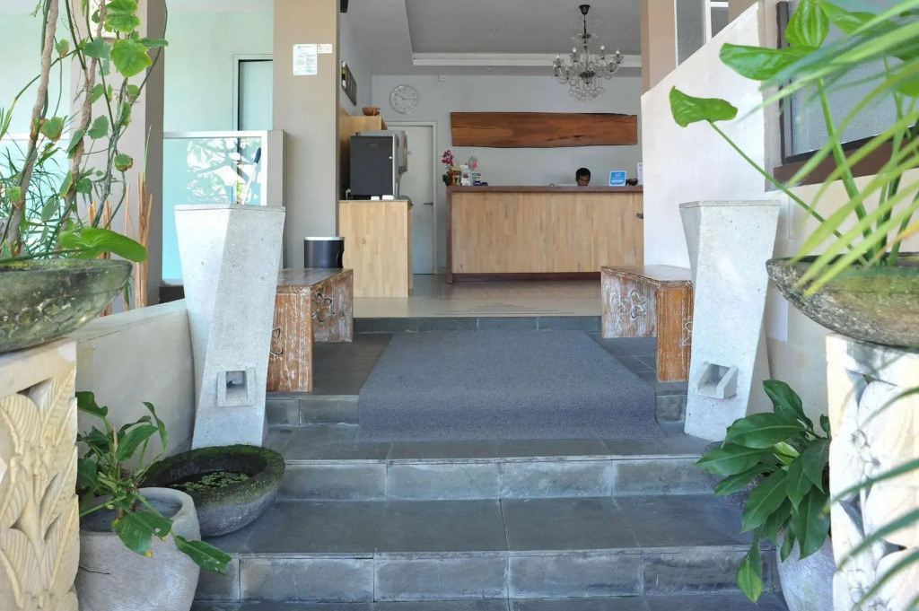 Airy Legian Batu Pageh Gang Melan Kuta Bali