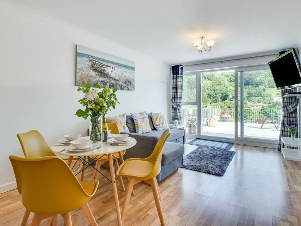 Stylish Villa in Millendreath near Sea