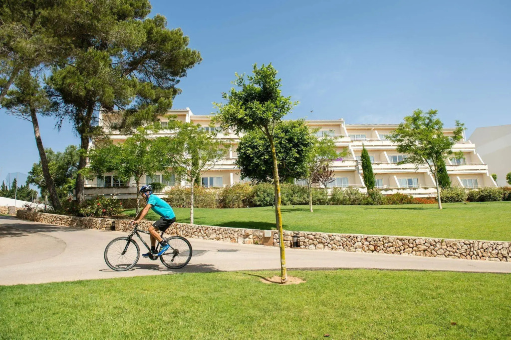 Blau Privilege Porto Petro Beach Resort & Spa