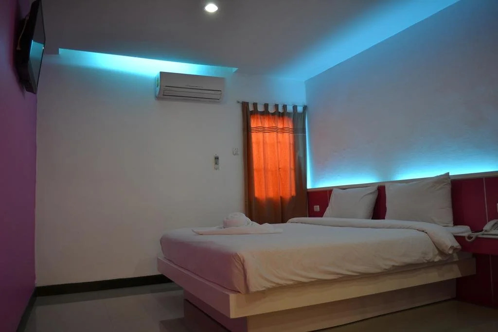 Romantic Hotel