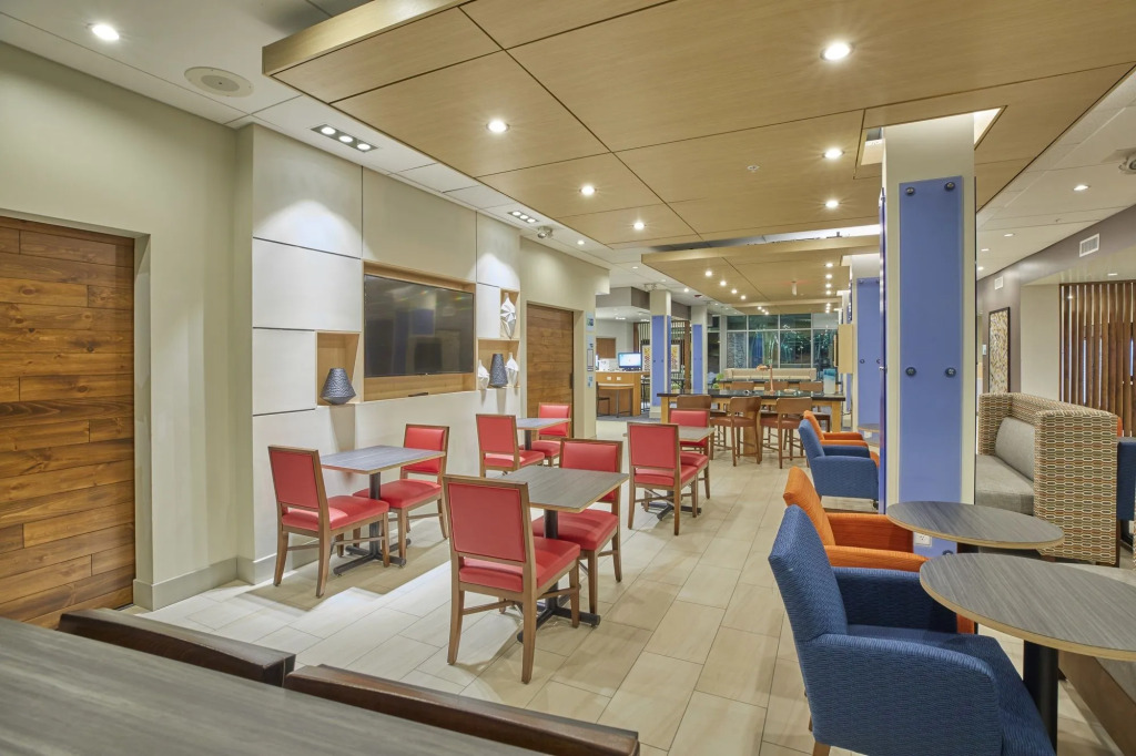 Holiday Inn Express & Suites - Hermiston Downtown by IHG