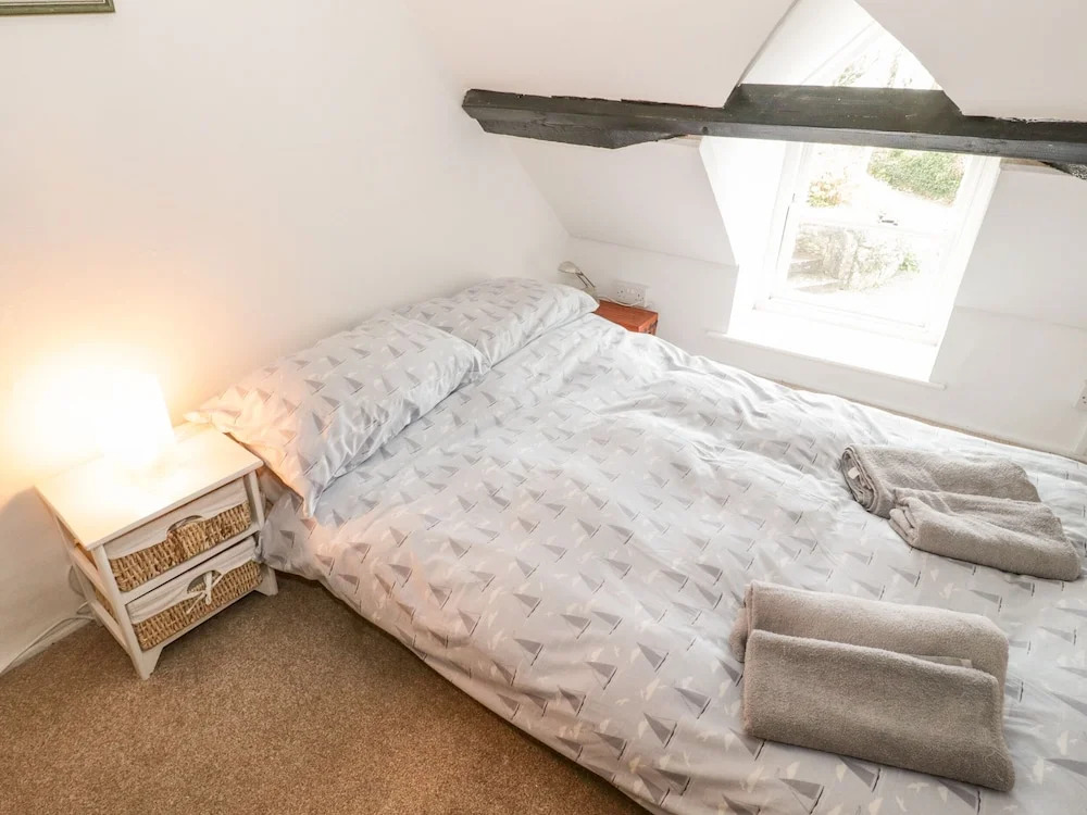 Bron Heulog Cottage