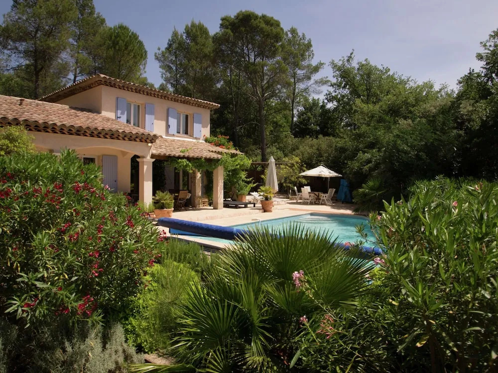Villa With Private Pool in a Valley in the Forests of the Beloved Lorgues