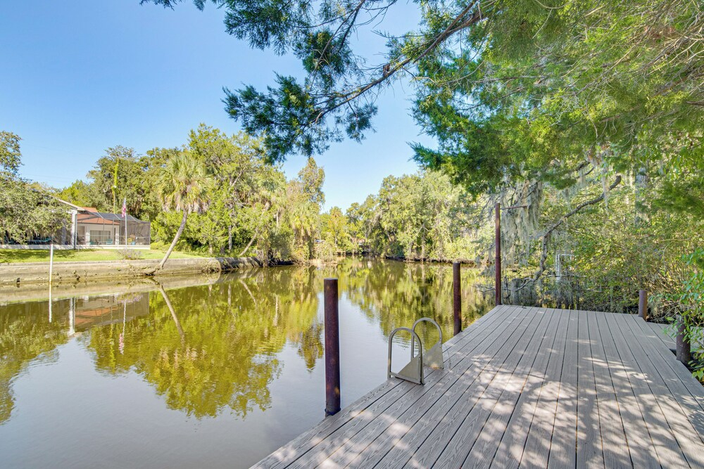 Waterside Anglers Heaven: Crooked River Fish Camp