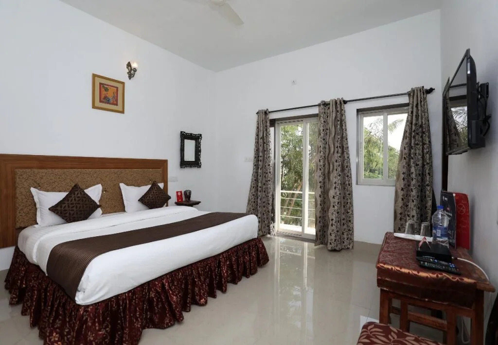 OYO 10206 Home Modern Stay near Fateh Sagar