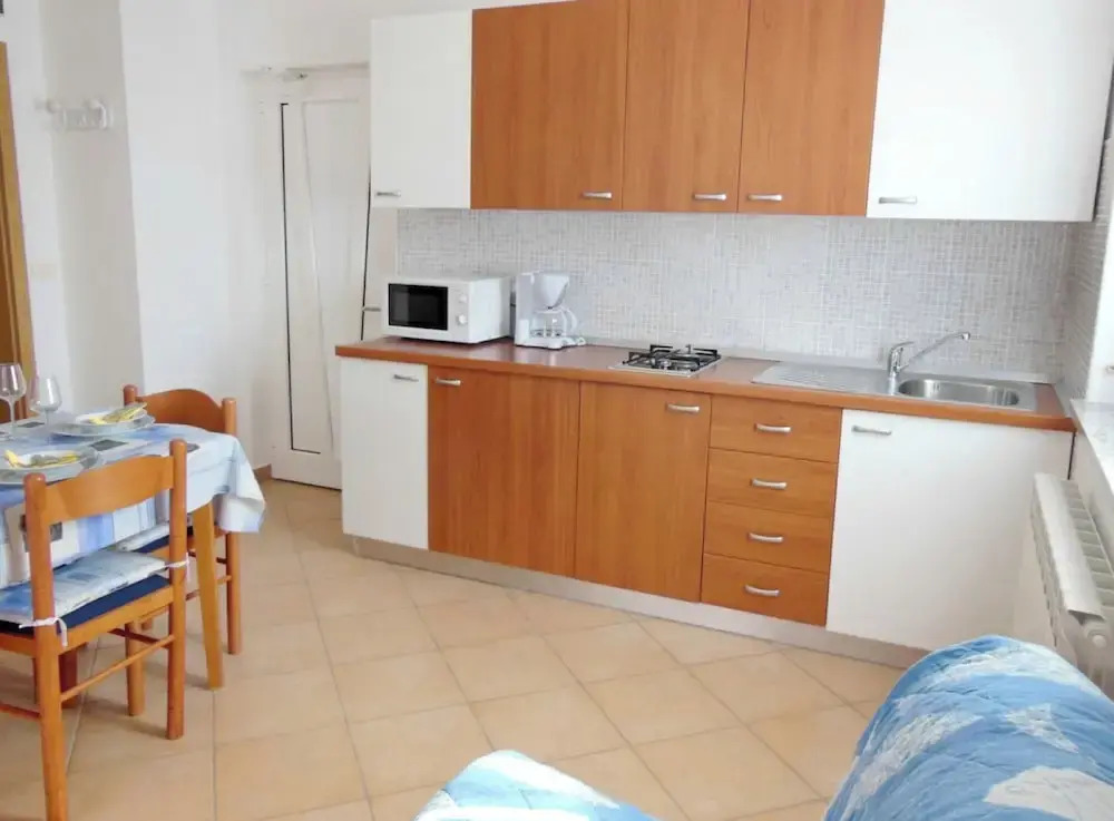 Bright Apartment in Zambratija
