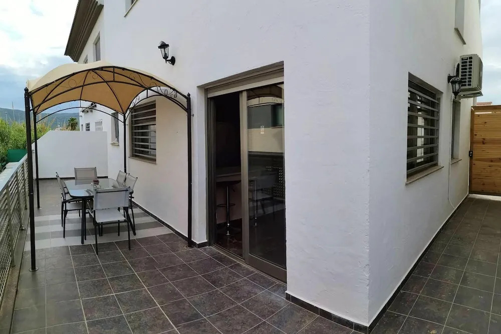 House with 3 Bedrooms in Gandia, with Wonderful Mountain View, Furnished Terrace And Wifi - 800 M From the Beach