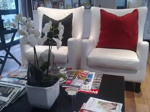 Rosebank Lodge Guesthouse by Claires