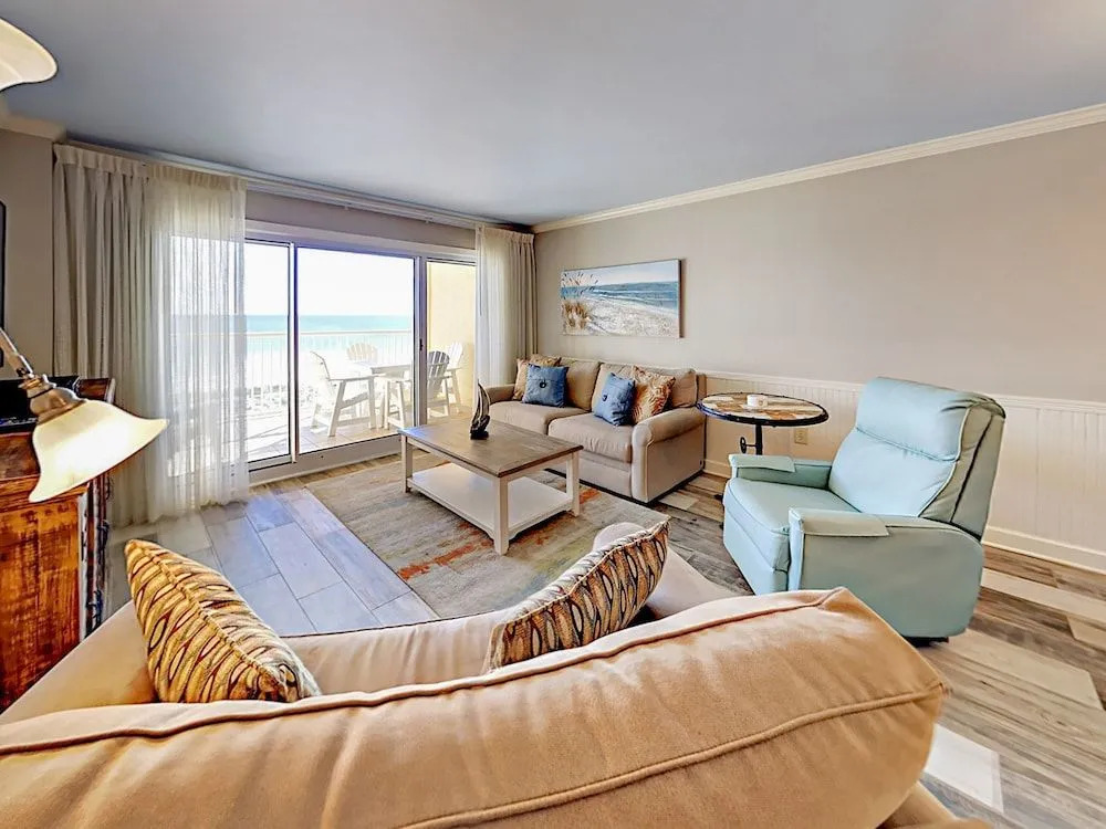 615 W Beach Blvd Condo Unit 3G