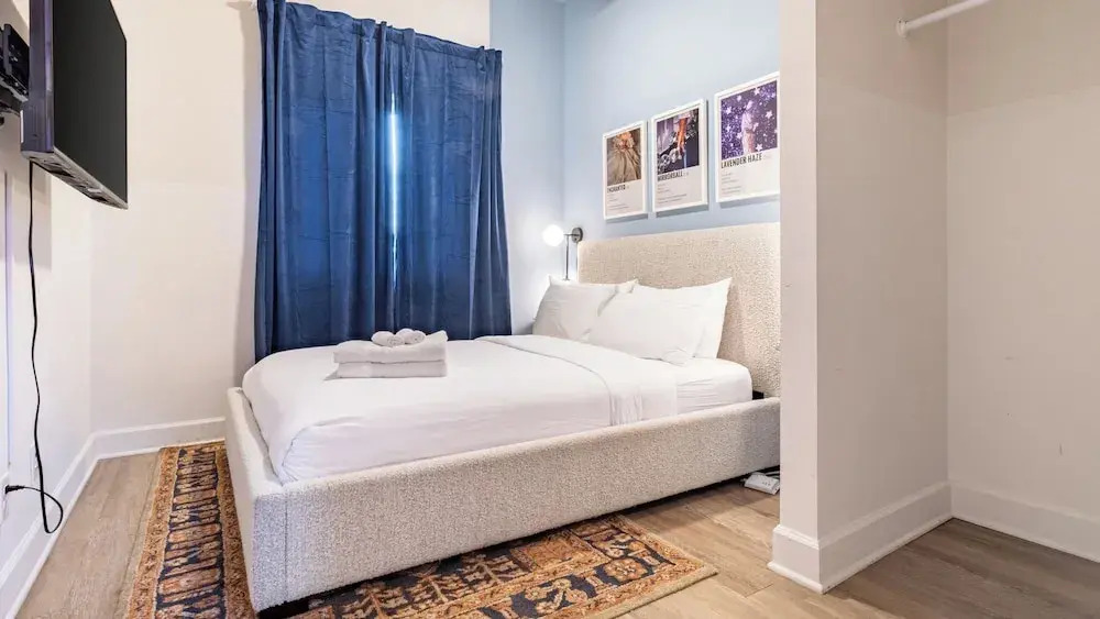 Sleeps 44 4 Themed Lofts w/ Skyline Balconies, Neon Backdrops & Glam Kitchensperfect for Nashville Group Stays The Swift Retreat by Avantstay