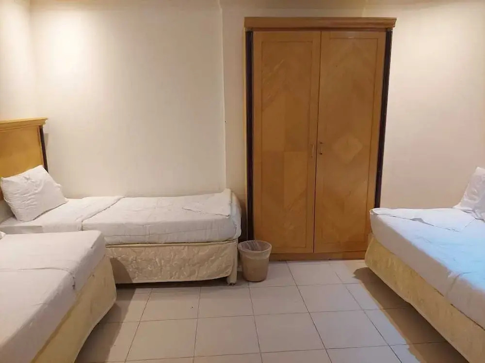 Al Arooj Hotel