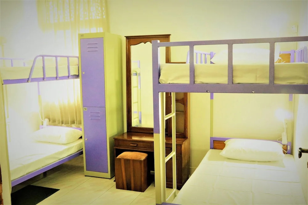 Eos Hostels
