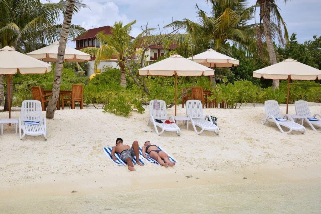 Отель Araamu Holidays & Spa