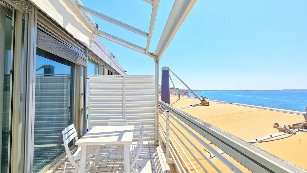 Penthouse Le Vele Sea View 2 Sleeps Air-conditioned