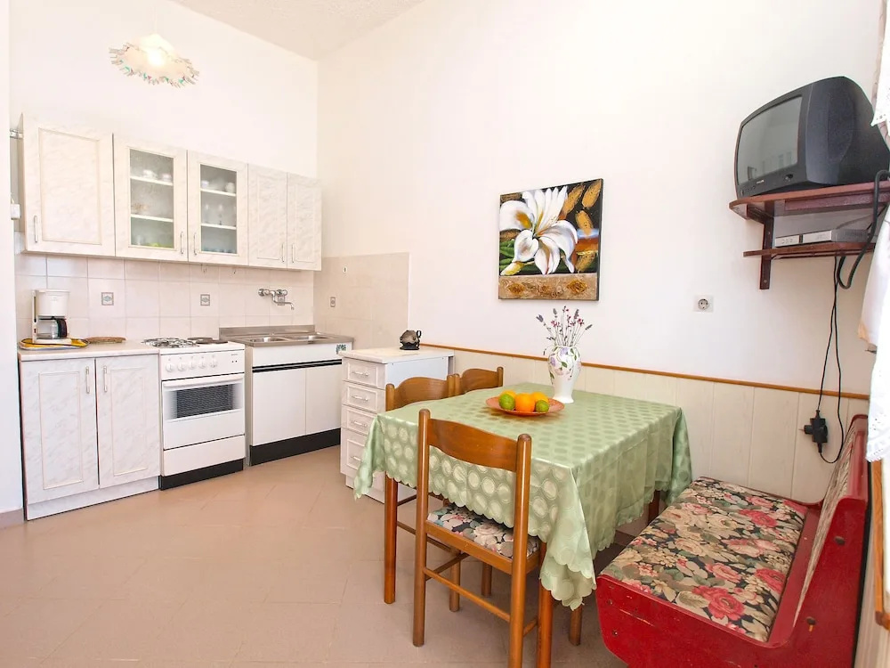 Apartments Vladislava 906